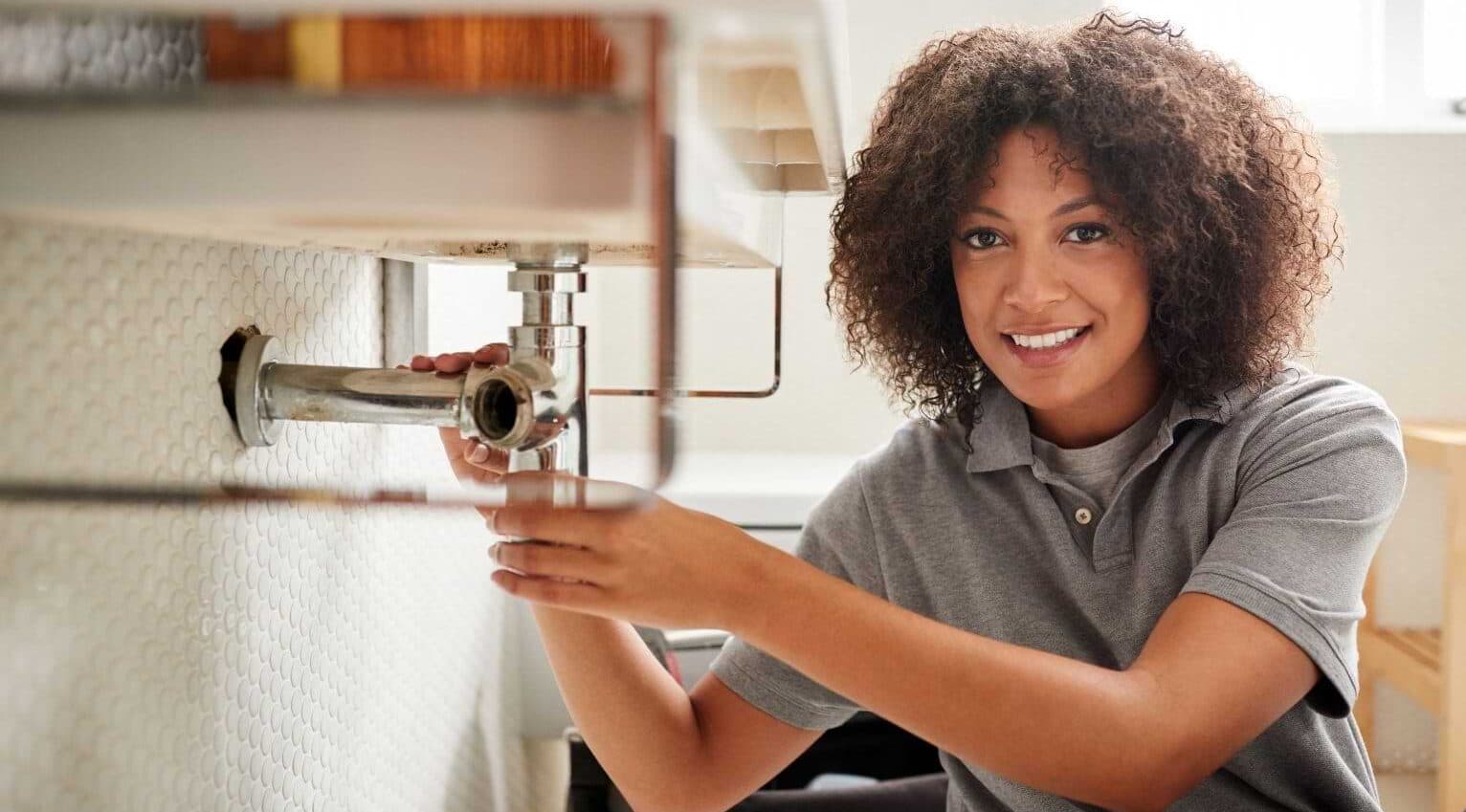 Woman Plumber 1 Aspect Ratio 1472 816