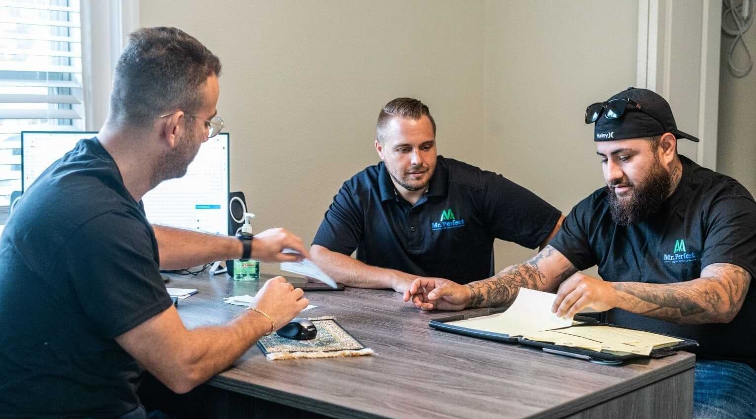 Sending Single Estimates? Here’s Why Your Team Should Provide At Least 3 Field Service Quotes