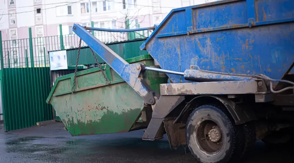 Junk Removal Truck Workiz Aspect Ratio 1472 816